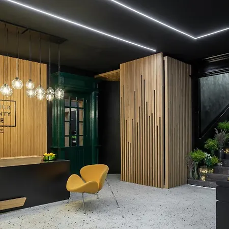 Number 21 By Dbi Hotel